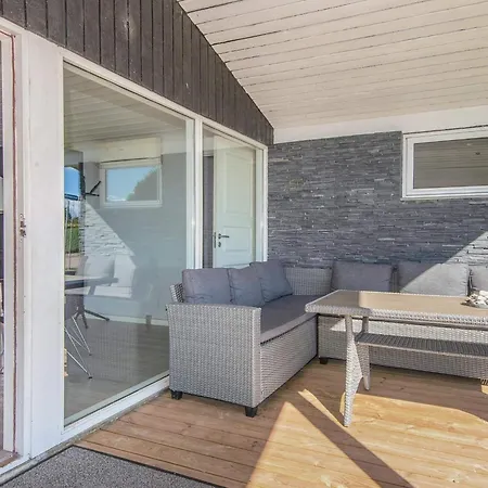 Renovated Summerhouse In Hejlsminde Hejls
