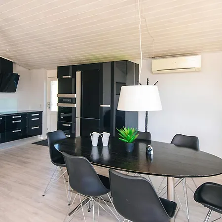 Renovated Summerhouse In Hejlsminde * Hejls
