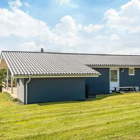 Renovated Summerhouse In Hejlsminde * Hejls