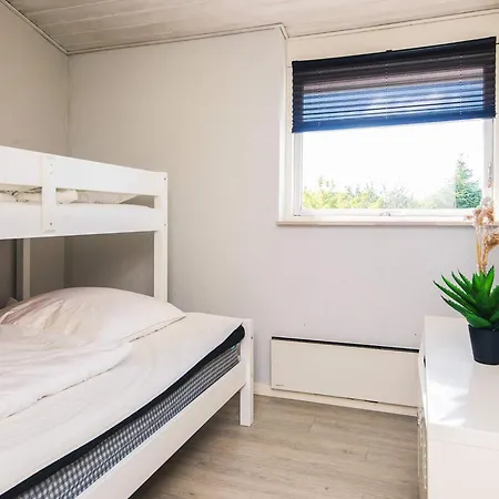 Renovated Summerhouse In Hejlsminde - By Traum