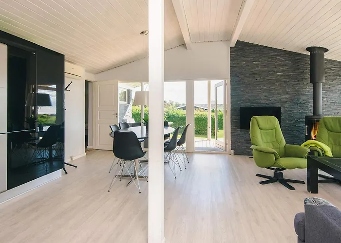 Semesterbostad Renovated Summerhouse In Hejlsminde - By Traum Hejls