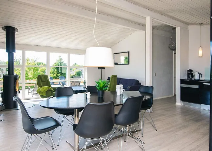 Renovated Summerhouse In Hejlsminde - By Traum *