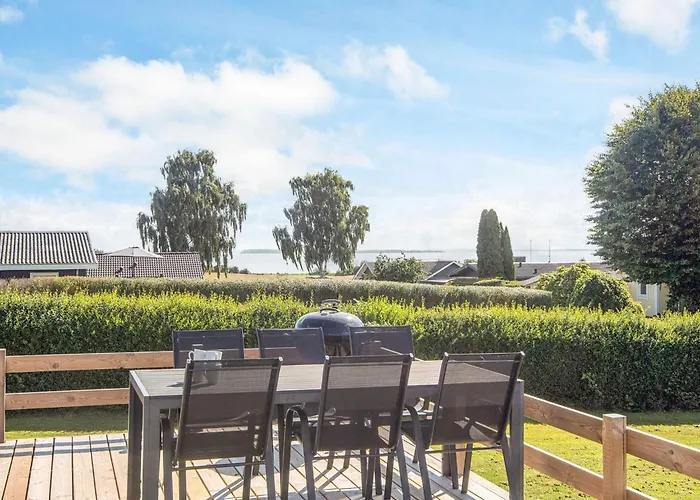 Semesterbostad Renovated Summerhouse In Hejlsminde - By Traum Hejls