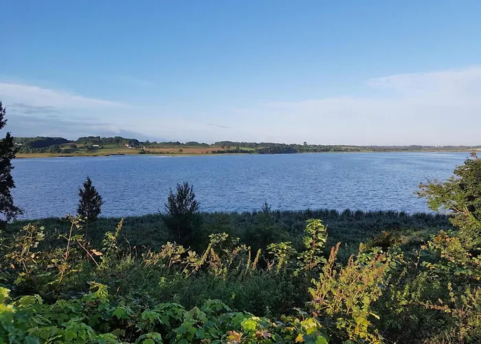 Semesterbostad Renovated Summerhouse In Hejlsminde - By Traum *