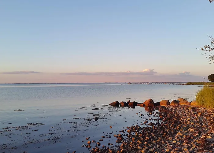 Semesterbostad Renovated Summerhouse In Hejlsminde - By Traum